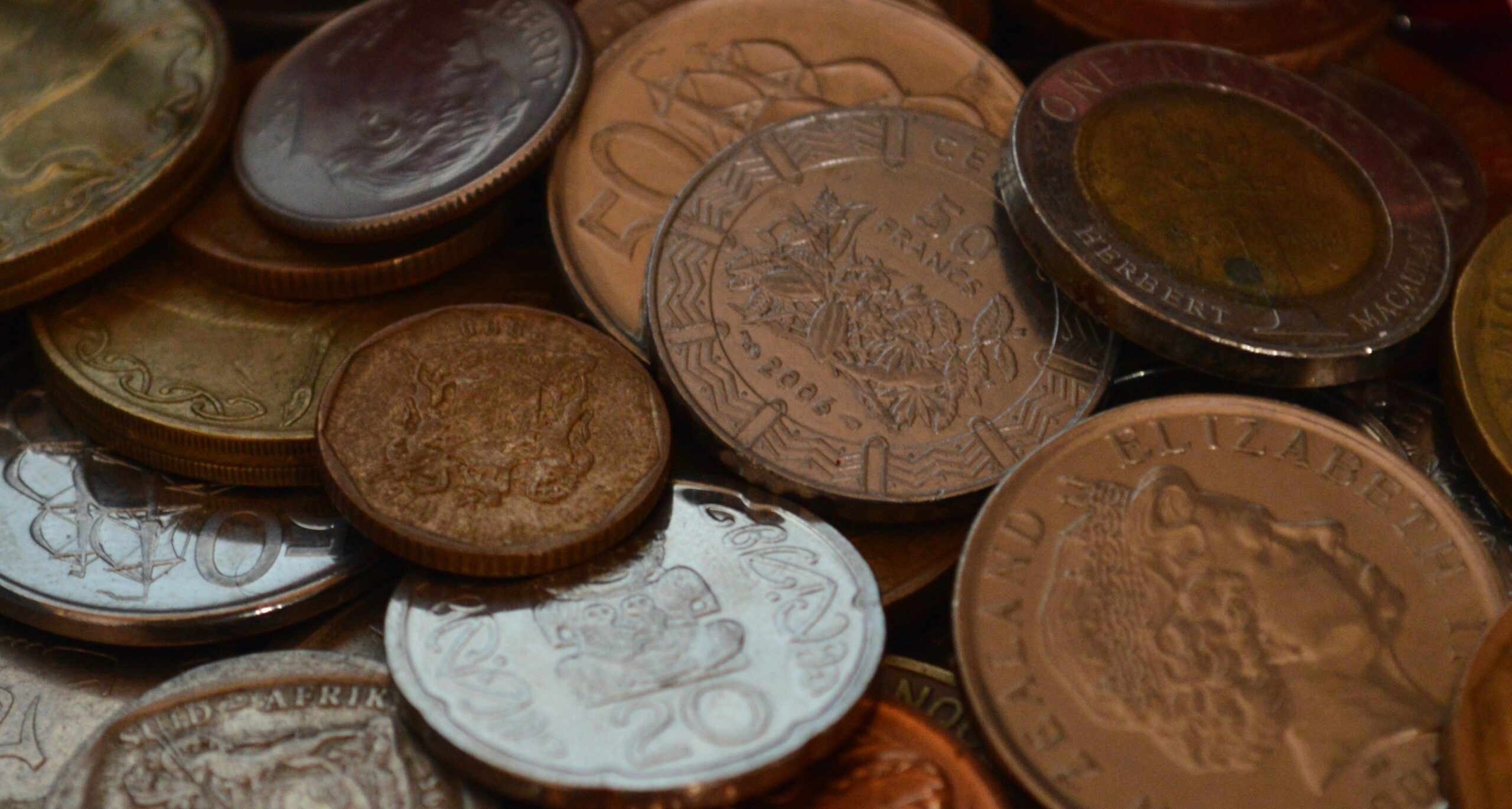découvrez tout ce que vous devez savoir sur le financement, les sources de financement et les meilleures pratiques en matière de collecte de fonds pour votre entreprise ou projet avec notre guide complet sur le financement.